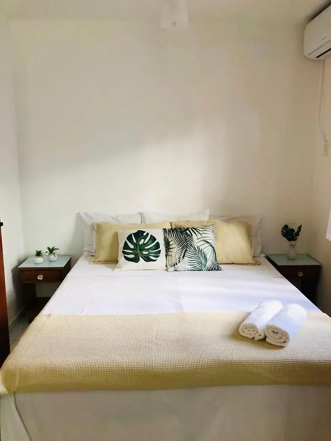 Residencial Com 3 Suites Na Praia De Taperapuan 塞古罗港 0*,  巴西
