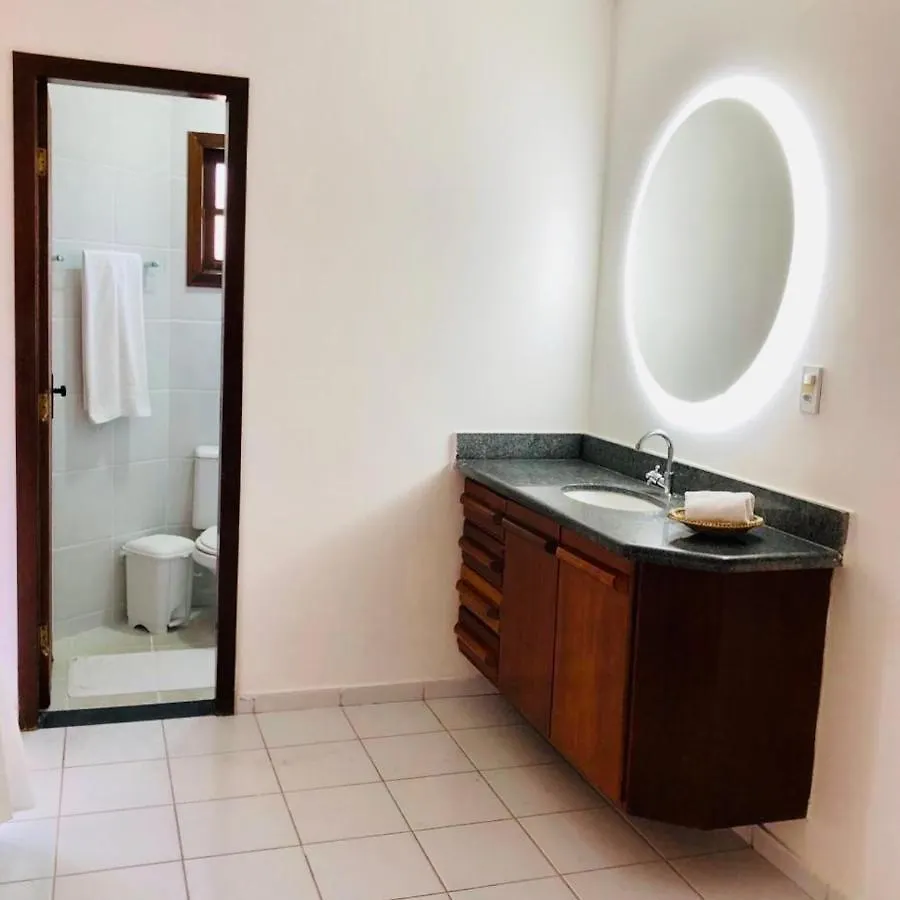 Residencial Com 3 Suites Na Praia De Taperapuan 塞古罗港 0*,